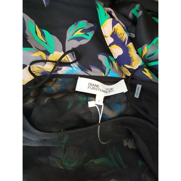Diane von Furstenburg NWT Floral Shoulder Knot Bow Top Black Green DVF xs P - Picture 6 of 8